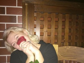 I Am A Blonde! I'm A Live Cam Irresistible Woman