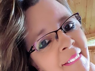 My BongaCams Name Is Xmilfx And I'm A Live Chat Delicious Female And I Am A Brunette