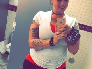 I'm A Cam Beautiful Bimbo, I Am A Brunette, I'm 28 Years Of Age