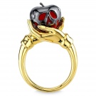  A POISON APPLE RING