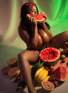 Caitlinkayl A Sexy Fruit Salad photo 5747369