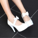 WHITE HEELS!