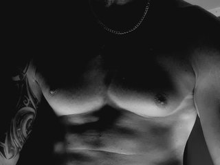 I Am A Brunette, I'm 41 Yrs Old And At BongaCams I'm Named Helloceasar40