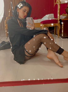 Georgina-Knox photo 5326825 thumbnail