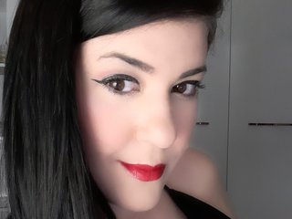 A Webcam Beautiful Gal Is What I Am, I Am A Brunette, My Name Is DollFace25