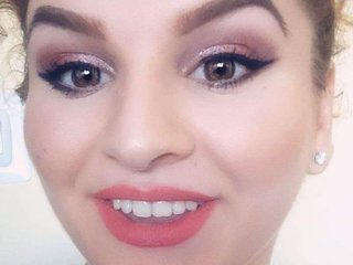 I'm A Live Chat Cute Girl, I Am A Redhead! My Name Is SsSandra
