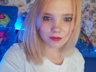 I'm 23 Years Old And I'm A Cam Good-looking Woman