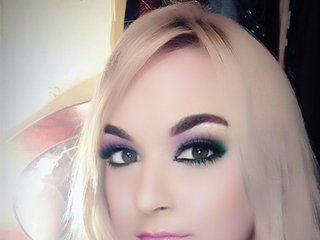 BLONDEBUNNY28