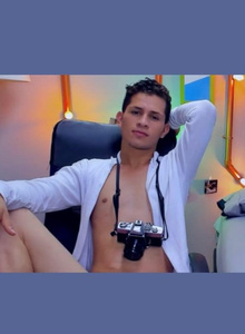 alec-thobias photo 4739137 thumbnail