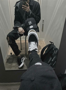 Bighren01 photo 5057610 thumbnail