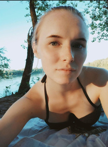 ClaireVilde me photo 5056841