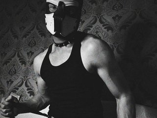 Moscow Is Where I Live And My BongaCams Model Name Is IdolRey