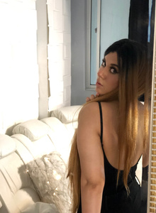 AprilHarris photo 5054943 thumbnail