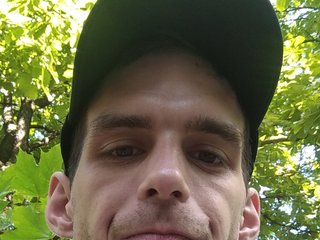 FrenÅ¡tÃ¡t Pod RadhoÅ¡tÄ›m Is Where I Live, I'm 30 Years Of Age And I Am A Brunette