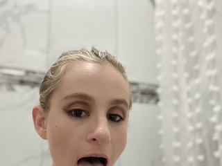 I Am From LasVegas! I Am A Blonde And A Sex Chat Desirable Gal Is What I Am