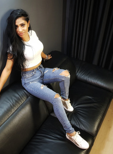 JenniferLove First photoset photo 5175243