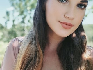 A Live Webcam Graceful Babe Is What I Am And I Am A Brunette, 20 Is My Age