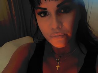 A Webcam Eye-catching Sweet Thing Is What I Am, I'm 33 Years Of Age, I Am A Brunette