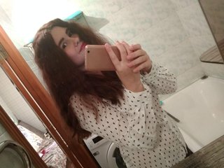 I'm A Cam Provocative Girl And My Age Is 21 Years Old