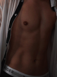 HOTshowsa Bongo photo 5472399