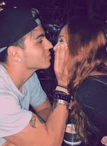 optingstyle selfie photo 5485664