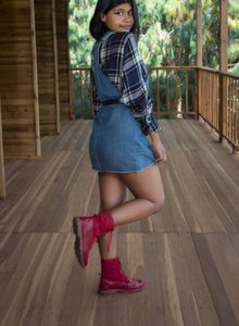 lolita experimentando en nuevos sitios