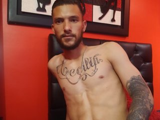 I Am A Brunette, My Name Is Daniel-912! I'm 28