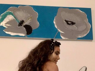 A Live Cam Charming Honey Is What I Am And I Am A Brunette! At BongaCams People Call Me Linawhite2