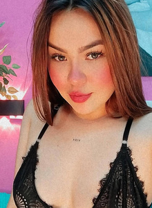 karen-red follow me photo 6485548