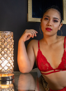 LillyCarter Red turns passionate photo 5988212