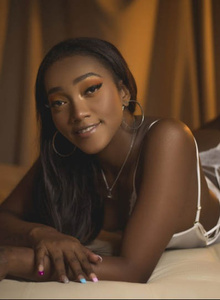 HAARPERKS-HIL LOVE photo 5856134