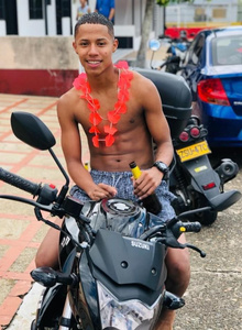 MarckEfron My Photos photo 5824859