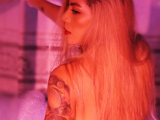 I'm A Sex Cam Sexy Bimbo, I Am A Blonde And I'm 21 Yrs Old