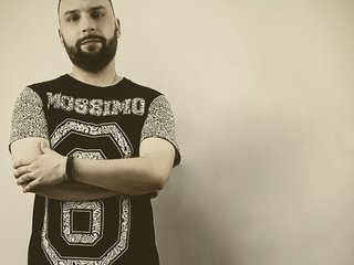 I'm 28 And I Am A Brunette, My BongaCams Name Is Raul07Gonsa