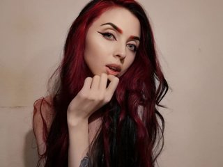 I Am A Brunette! I'm A Sex Chat Gorgeous Woman And My Age Is 26 Years Old