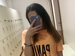 A Sex Chat Horny Babe Is What I Am! At BongaCams People Call Me Kitikat-2, I Am A Brunette