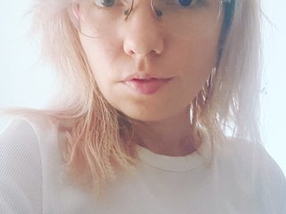 A Sex Cam Dreamy Bimbo Is What I Am, People Call Me Kittyishere1 And 27 Is My Age