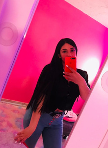 adelewalsh Adelewalsh photo 6080511