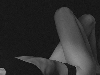 A Live Chat Alluring Chick Is What I Am! 33 Is My Age And I Am A Blonde
