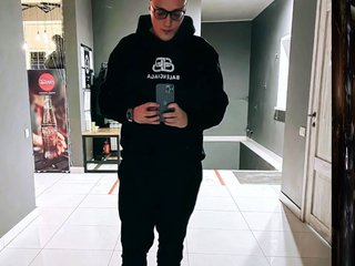 I Live In Moscow, People Call Me Freykhrystal1