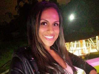 My BongaCams Name Is Kanela-hott, A Live Cam Cute Honey Is What I Am And My Age Is 35 Yrs Old