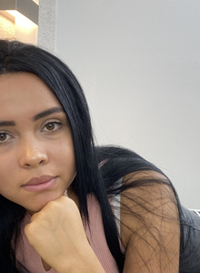 JuliethSanz Its me photo 6273954