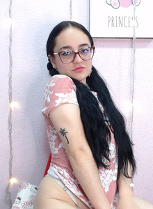 Aaliss-coy sexy girl photo 6298877