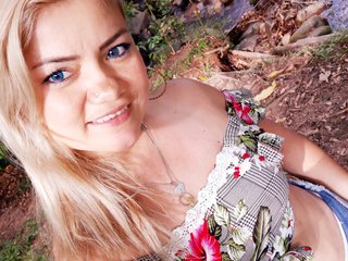 At BongaCams People Call Me Michell8709, I'm A Sex Chat Charming Hottie, I'm 35 Yrs Old