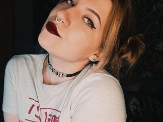 I'm 24 Years Of Age, I Am A Blonde 2