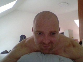 I'm 33 Years Old! I Am Named Pavdaniel