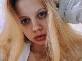 My Age Is 19 Years Old! I Am A Blonde, At BongaCams I'm Named ChloeCutiie