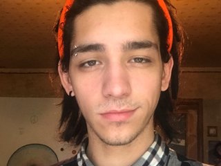 I Am A Brunette! My Model Name Is MrSnow09