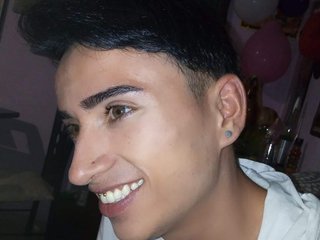 I'm 25 Yrs Old And My Name Is Domminikk