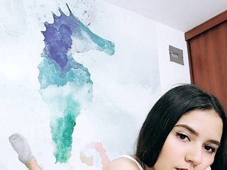 I Am A Brunette And A Sex Chat Desirable Hottie Is What I Am